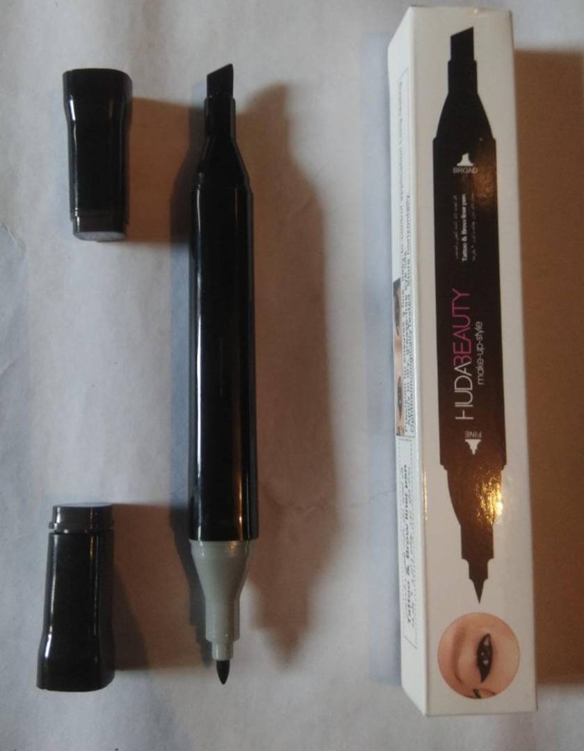 2 in 1 Eyeliner pen  ( browne )